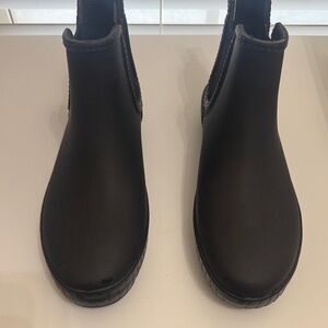 Sperry Women’s Black Ankle Rain Boots